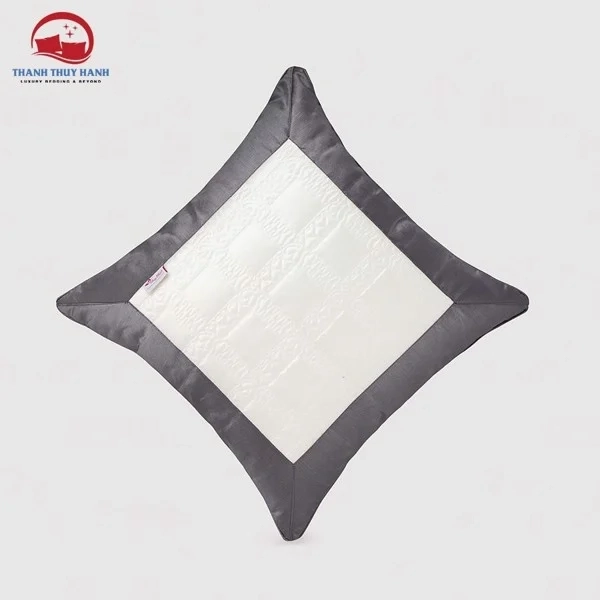 Tấm Trang Trí Giường Khách Sạn